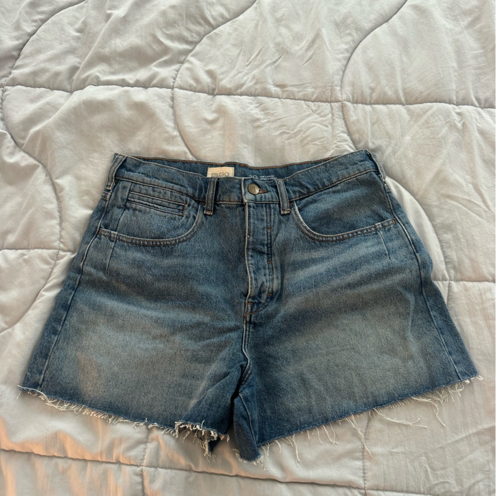 NWOT Pilcro/Anthro Classic Blue the everyday Denim Shorts